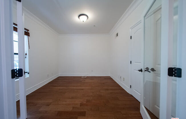 12026 Hoffman St Unit 101