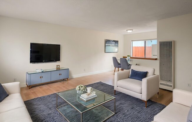 1315 OCEAN PARK BLVD