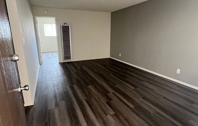 1 bed, 1 bath, 540 sqft, $1,645, Unit 24