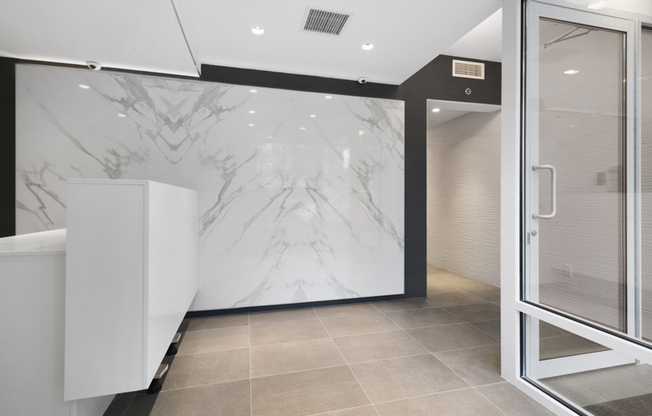 111 E 115 ST