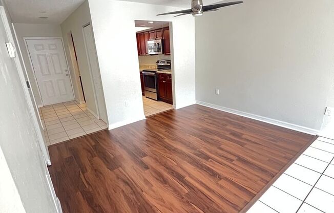 2/2 In Charming Laurel Park. Move in with a 1/2-month Deposit!