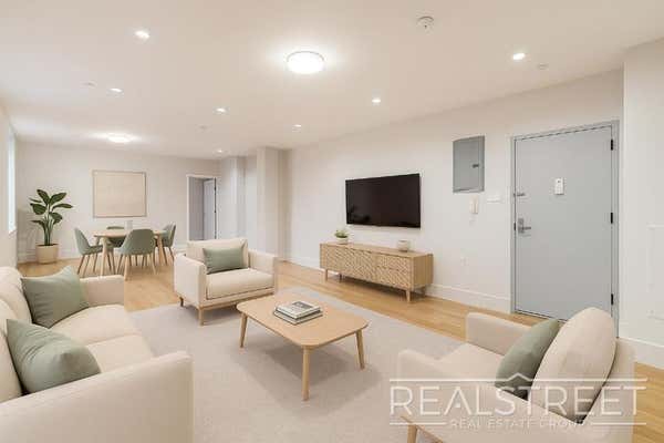 1 bed, 1 bath, $2,800, Unit 620