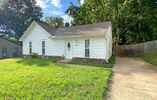 3 bedroom, 2 bath near New Allen Rd and Hawkins Mill