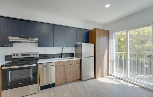 1 bed, 1 bath, 390 sqft, $2,195, Unit 105