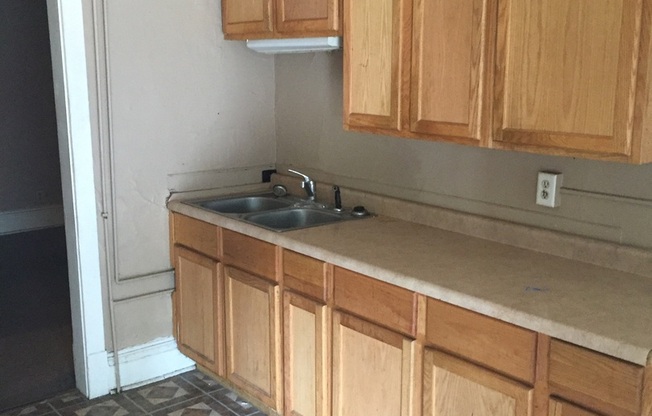 1 Bedroom with Den 1 Bath on the West Side of Saint Paul HEAT INCLUDED