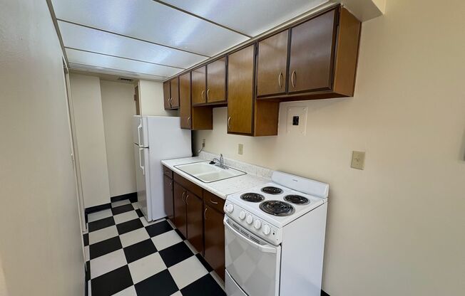 1 bed, 1 bath, 620 sqft, $1,085, Unit 513