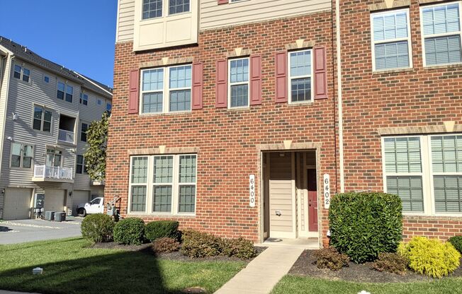 Bottom level (two story) *END UNIT* condo in the Linton Community available mid-June!