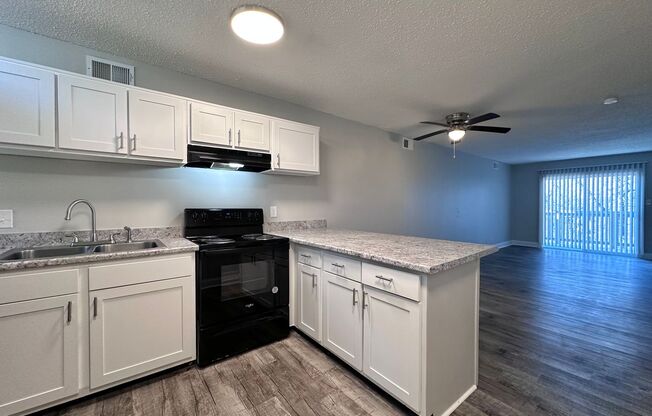 2 beds, 1.5 baths, 1,010 sqft, $1,575, Unit 71H
