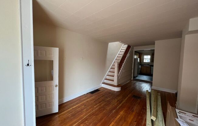 Stunning Newly Renovated 2 Bedroom 1.5 Bathroom