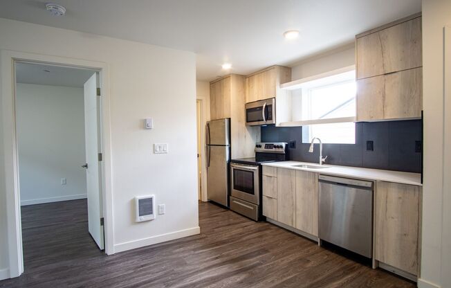 Contemporary 1-Bed Flat w/ DW, W/D & 2 WEEKS FREE!