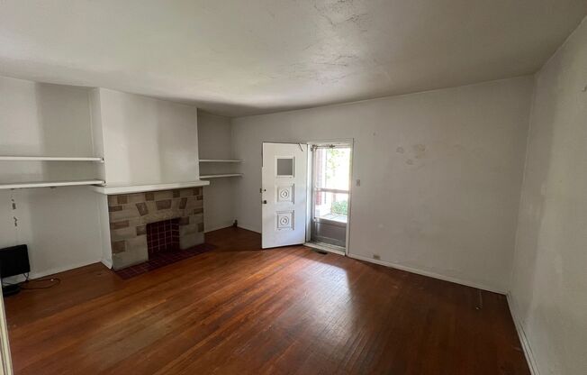 6364 Forward Ave