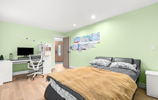 2 beds, 2.5 baths, 2,173 sqft, $5,500, Unit 5