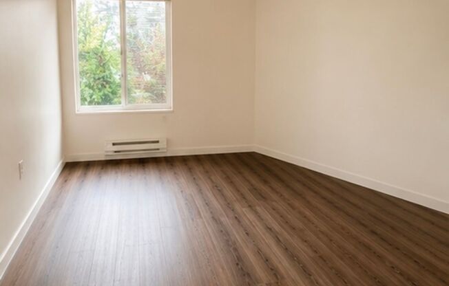 1 bed, 1 bath, 700 sqft, $1,935, Unit 301