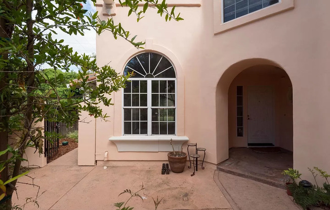 Excellent 4 Bed 2.5 bath Home in a Gated Community
