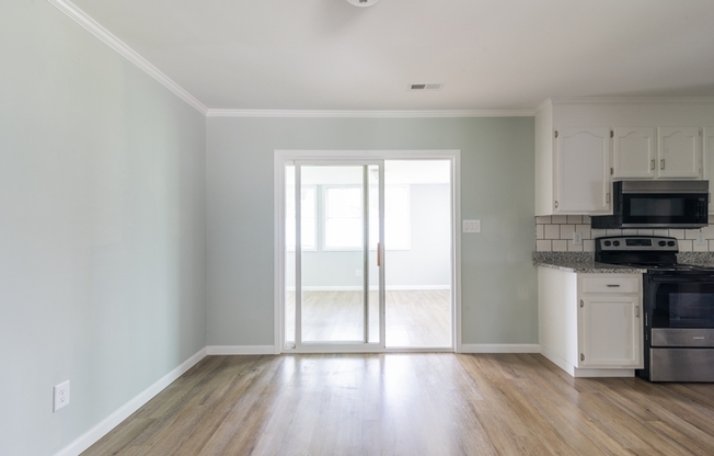578 TRYON PL