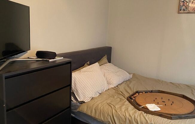 2 beds, 1 bath, 840 sqft, $1,595, Unit 301 BR