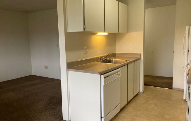 1 bed, 1 bath, 550 sqft, $1,035, Unit 304-A