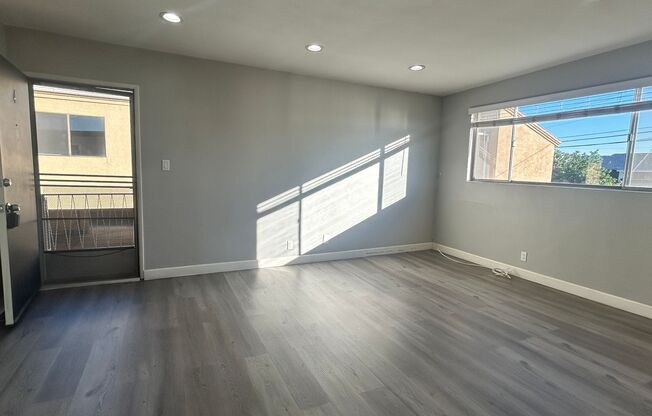 1 bed, 1 bath, $2,050, Unit 04