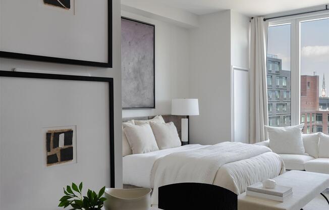 1 bed, 1 bath, $3,667, Unit 816