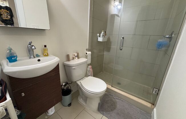 3 beds, 3 baths, 823 sqft, $1,895, Unit Unit 19