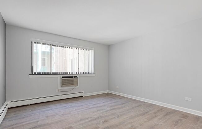 Studio, 1 bath, 298 sqft, $1,400, Unit 437