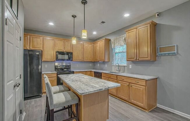 Comfort, Space & Convenience in Summerville