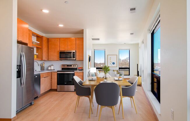 2 beds, 2 baths, 815 sqft, $1,700, Unit B222