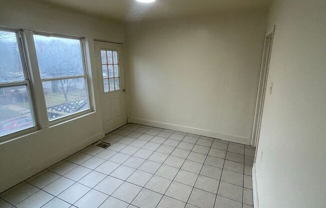 2467 N 49th St. (Duplex)