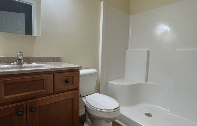 3 beds, 2 baths, $2,300