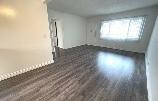 3 beds, 2 baths, 1,050 sqft, $3,595, Unit 04