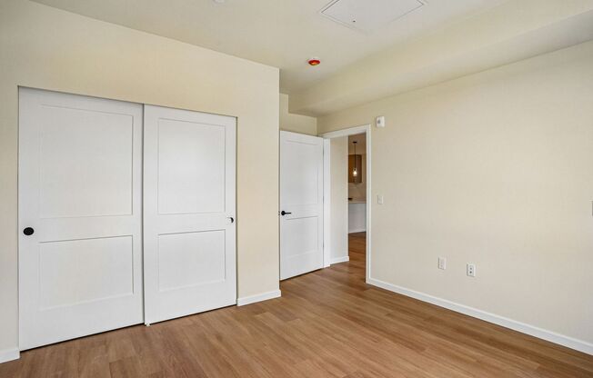 2 beds, 2 baths, 938 sqft, $2,325, Unit 215