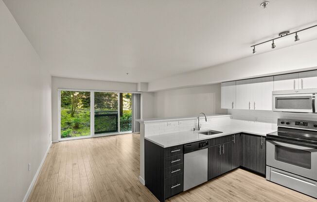 1 bed, 1 bath, 809 sqft, $2,025, Unit 109