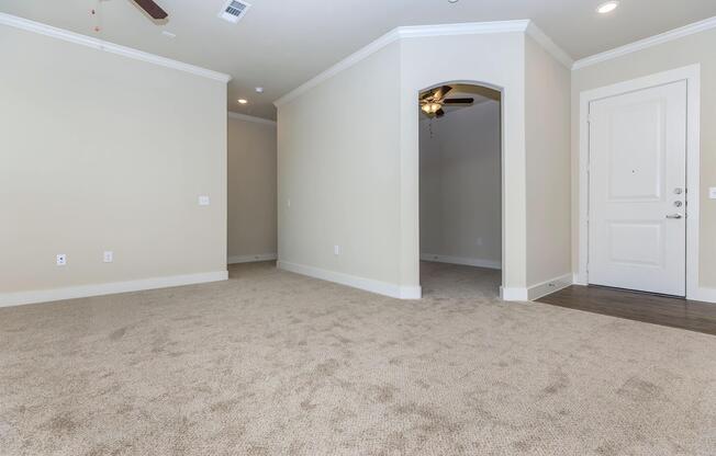 2 beds, 2 baths, 1,368 sqft, $2,567