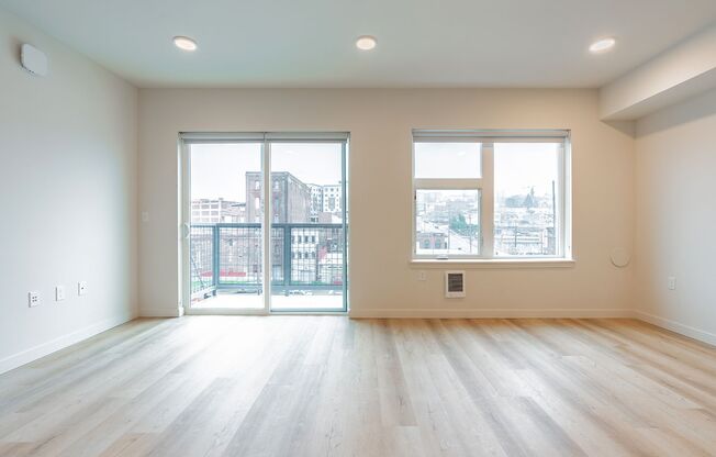 Studio, 1 bath, 491 sqft, $1,325, Unit 825 - ADA