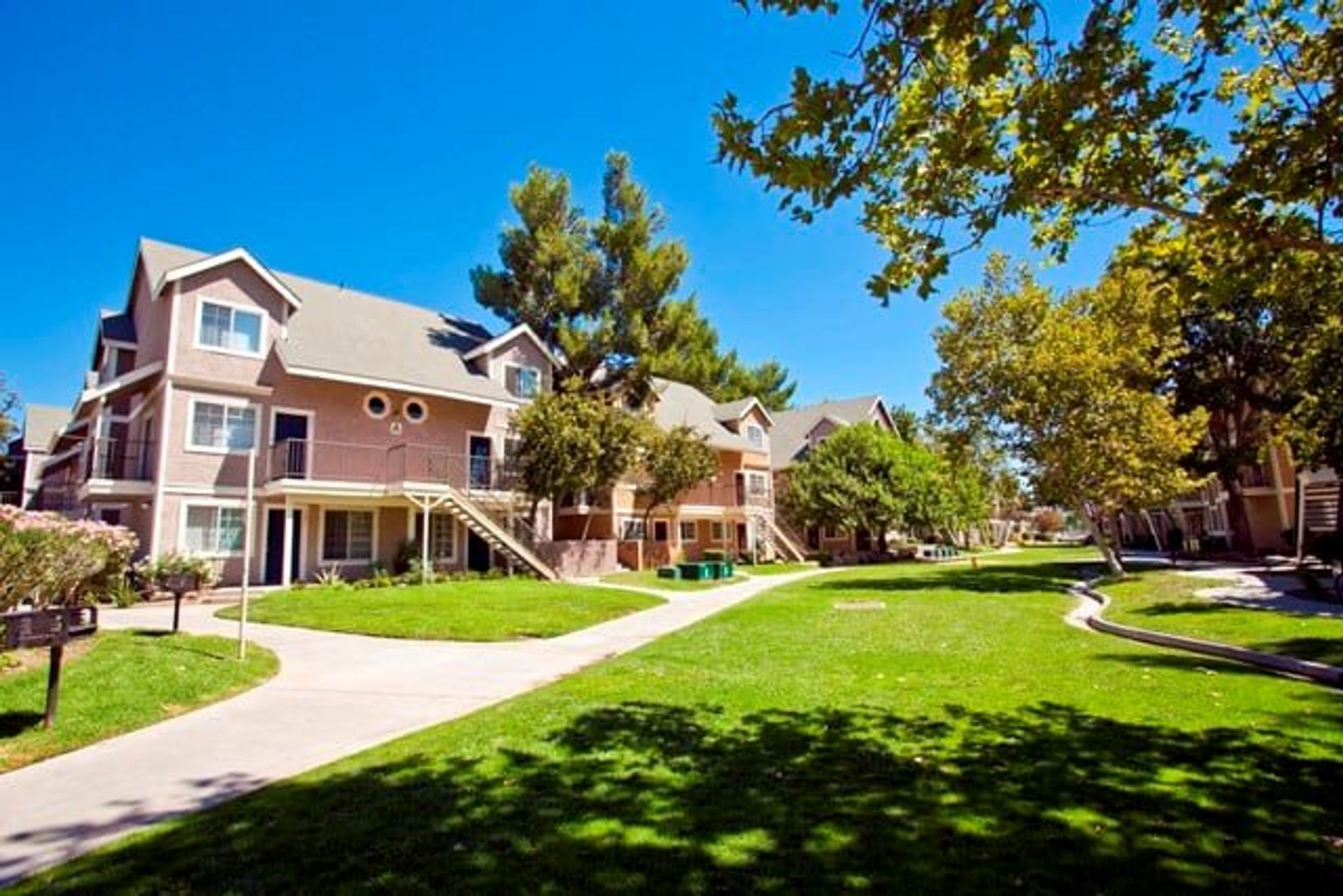 Sierra Canyon Apartments