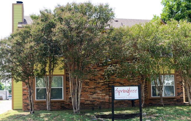 Economical 1 Bd / 1 Ba at Spring Tree Near Baylor!