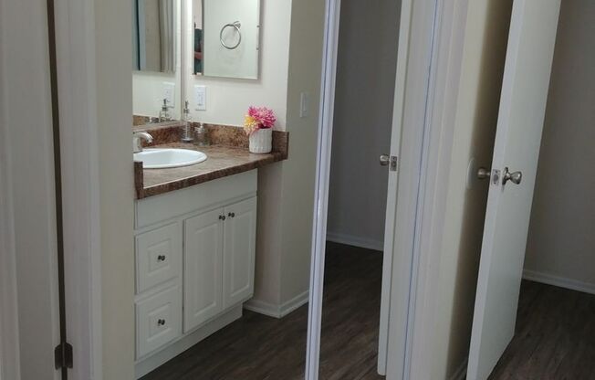 2 beds, 2 baths, 884 sqft, $2,692, Unit 339