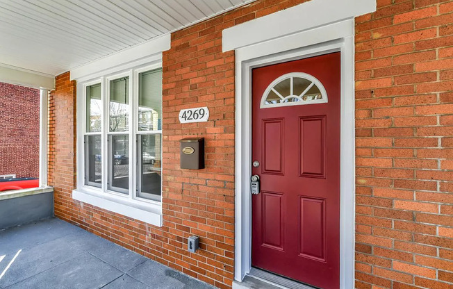 Available Now- Beautiful 3 Bedroom, 2 Bath Home in Baltimore, MD!