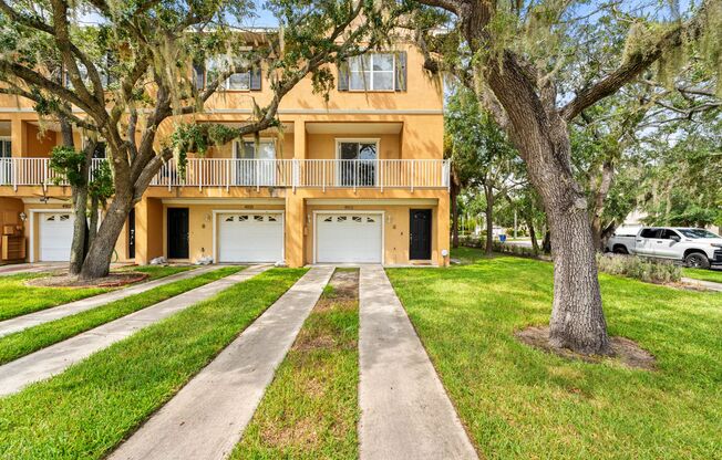 Spacious Townhome in South Tampa