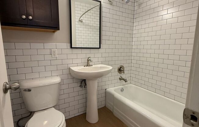 1 bed, 1 bath, $1,085, Unit 103