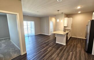 2 beds, 2 baths, 951 sqft, $2,000, Unit 407