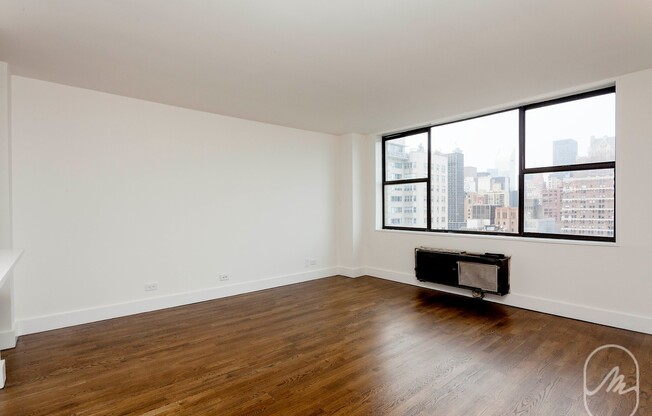 1 bed, 1 bath, $4,450, Unit 11E