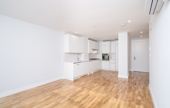 2 beds, 1 bath, 786 sqft, $3,650, Unit 6F