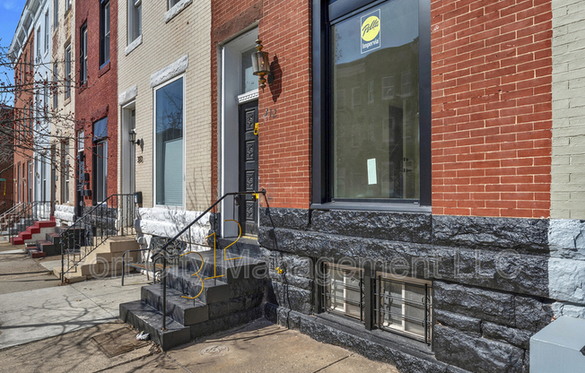 312 E 22 ST