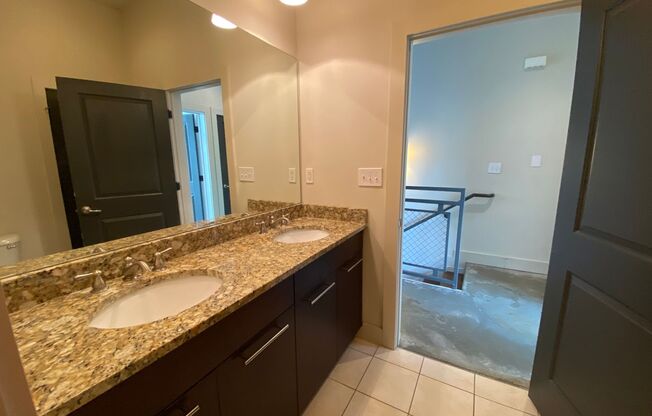 1 bed, 1 bath, 700 sqft, $1,610, Unit C3