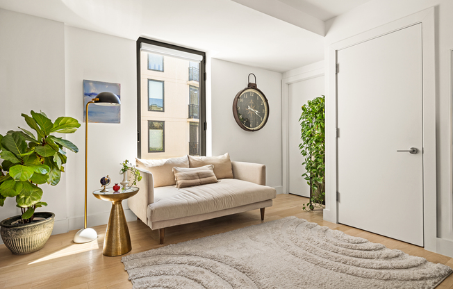 1 bed, 1 bath, 676 sqft, $3,900, Unit 6R