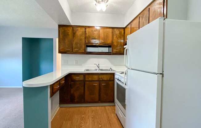 Eastlake Terrace 2 Bedroom Kitchen