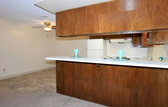 3 beds, 2 baths, 1,100 sqft, $1,775, Unit 59