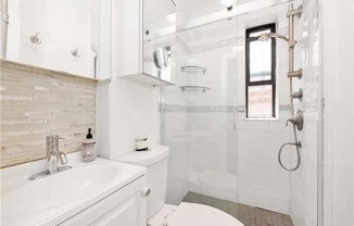 339 BEDFORD AVE