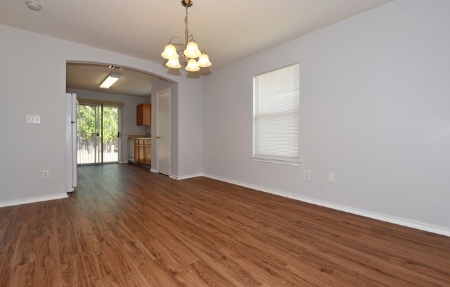 3 beds, 2 baths, $1,575